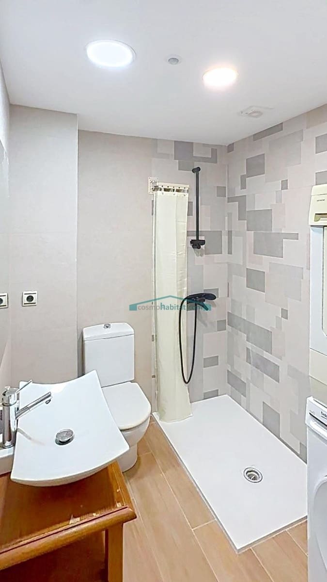 3 soveværelse Lejlighed til salg i Alicante by - € 240.000 (Ref: 10174659)