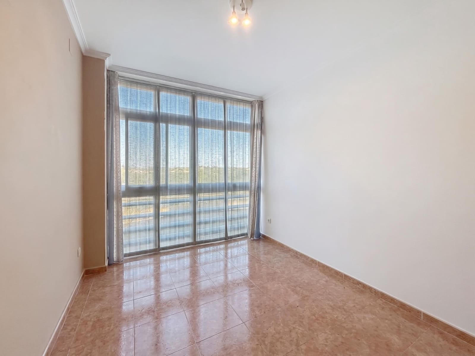 Chalet de 4 habitaciones en San Antonio de Benagéber en venta con piscina garaje - 425.000 € (Ref: 10174660)