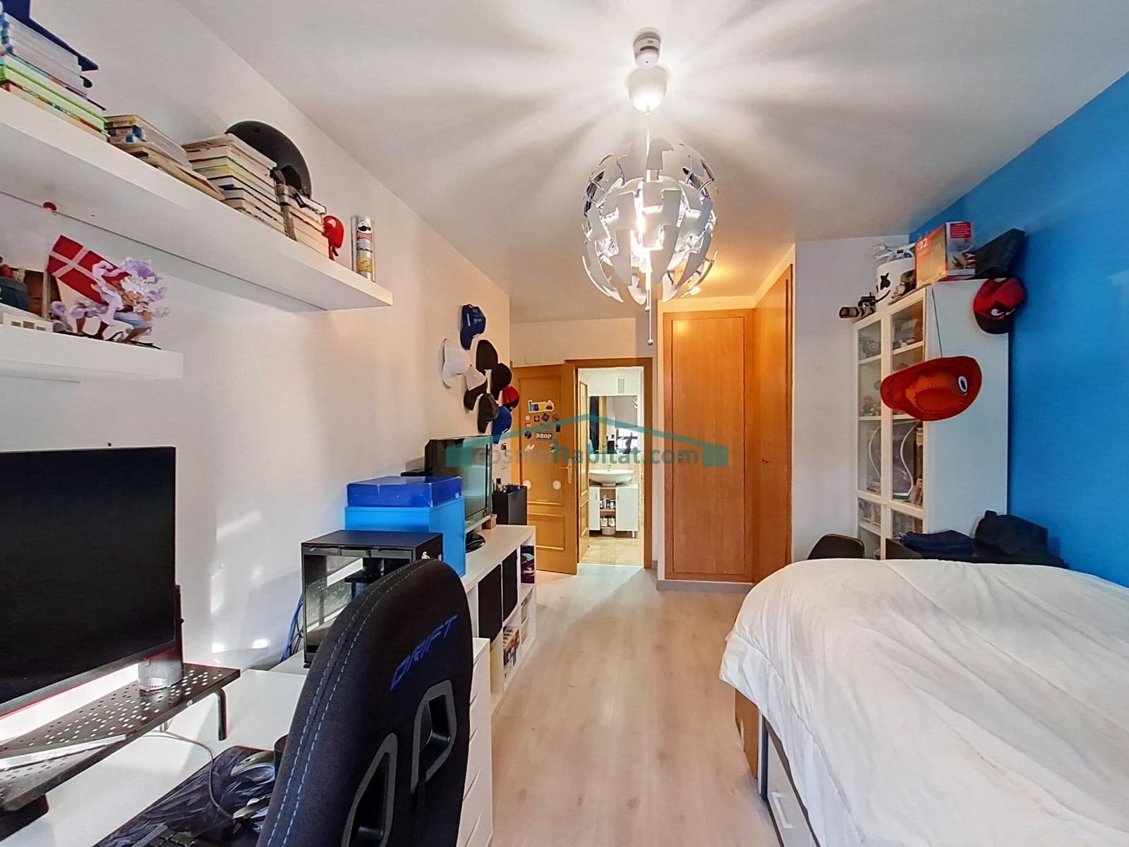 2 makuuhuone Asunto myytävänä paikassa Oliva mukana 
autotalli - 162 000 € (Ref: 10180694)