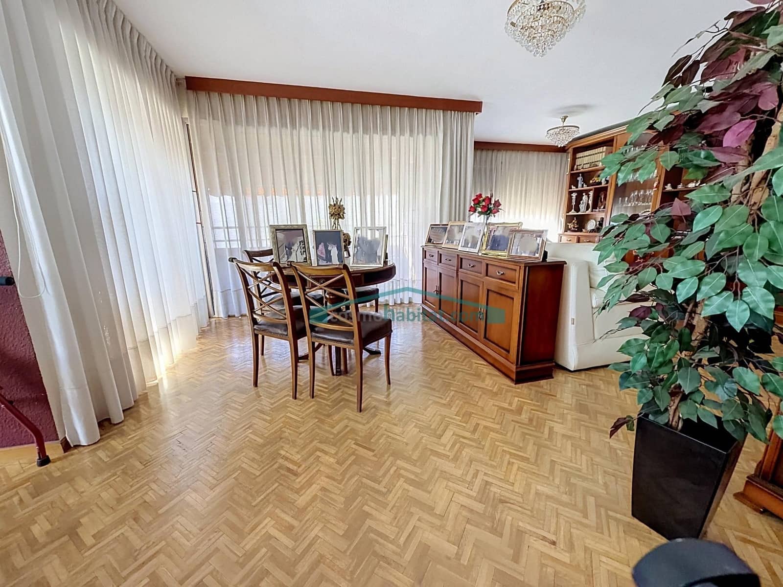 5 soverom Leilighet til leie i Valencia by med garasje - € 3 000 (Ref: 10180695)