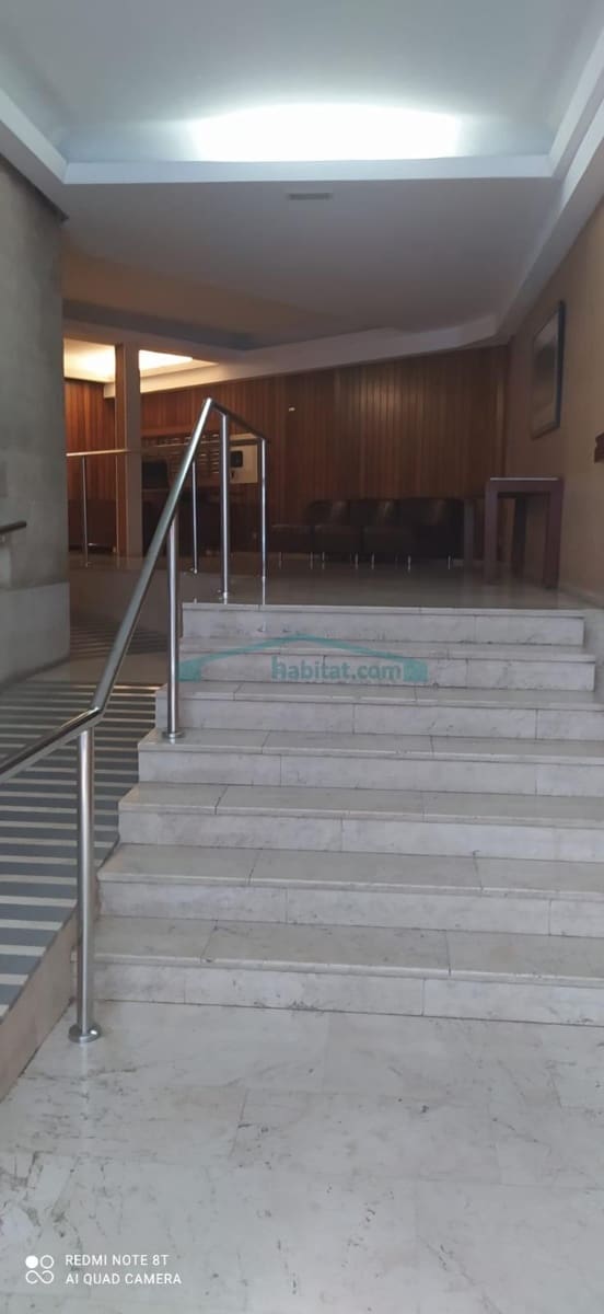 Local Commercial à vendre à Ciutat Universitaria, Valence ville 230