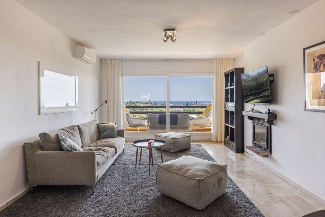 2 bedroom Apartment for sale in New Golden Mile with pool - € 375,000 (Ref: 10000455)