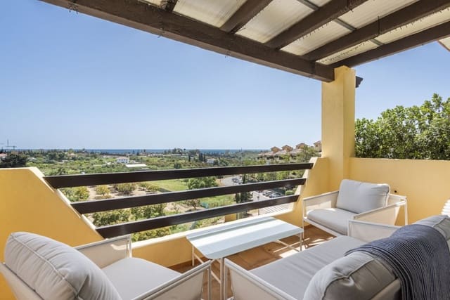 2 bedroom Apartment for sale in Selwo, Estepona with pool - € 375,000 (Ref: 10000455)