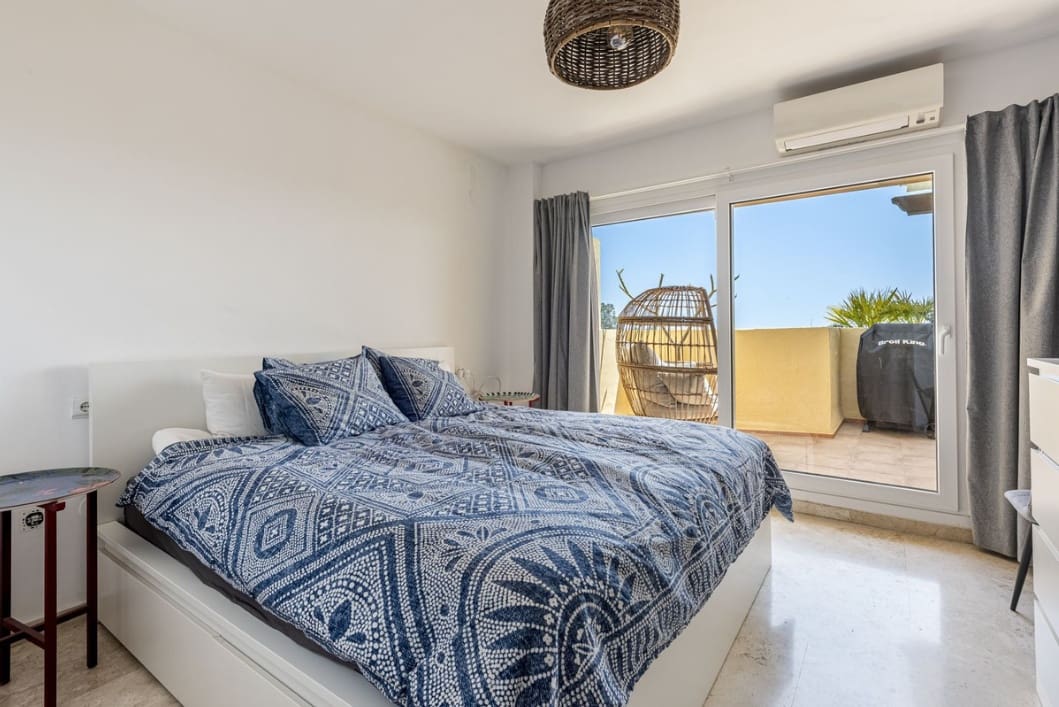 2 bedroom Apartment for sale in New Golden Mile with pool - € 375,000 (Ref: 10000455)