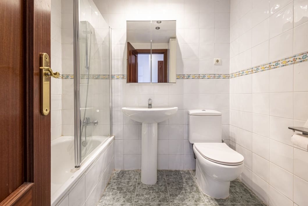 2 bedroom Apartment for sale in New Golden Mile with pool - € 375,000 (Ref: 10000455)