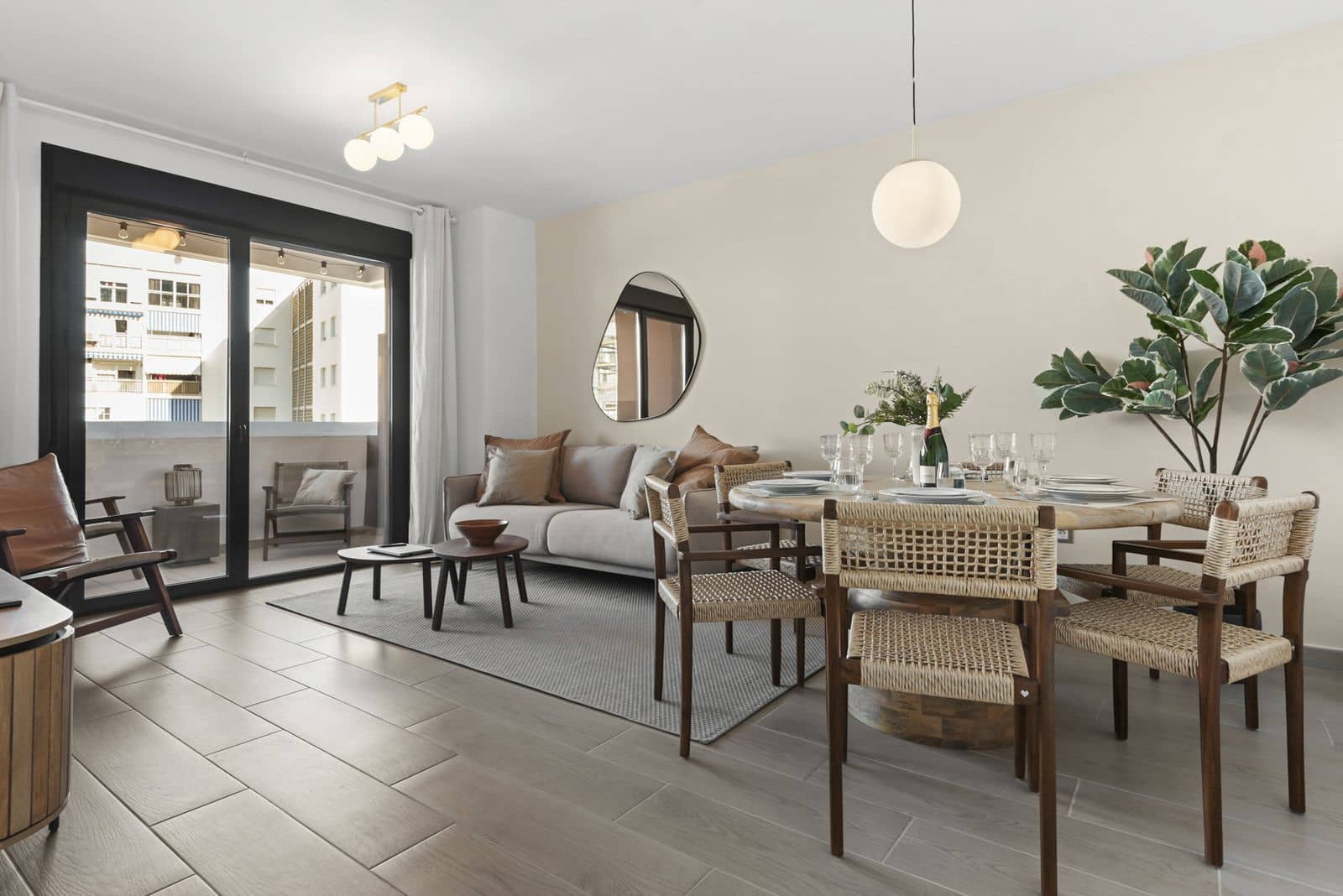 Apartamento de 3 habitaciones en Estepona en venta con piscina garaje - 430.000 € (Ref: 10000511)