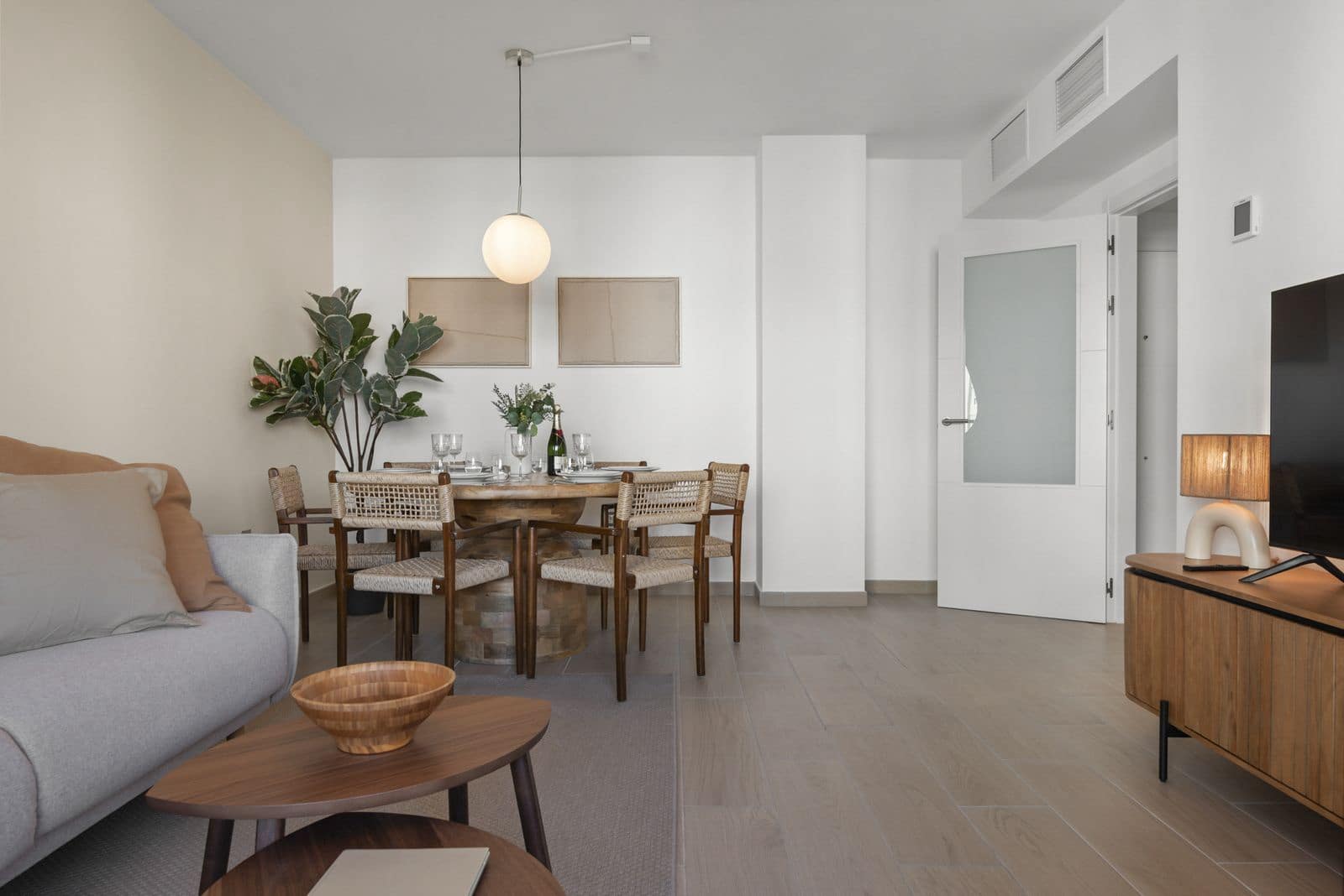 Apartamento de 3 habitaciones en Estepona en venta con piscina garaje - 430.000 € (Ref: 10000511)