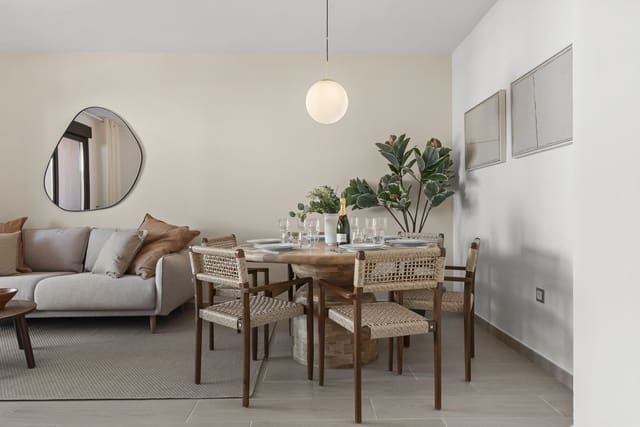 Apartamento de 3 habitaciones en Estepona en venta con piscina garaje - 430.000 € (Ref: 10000511)