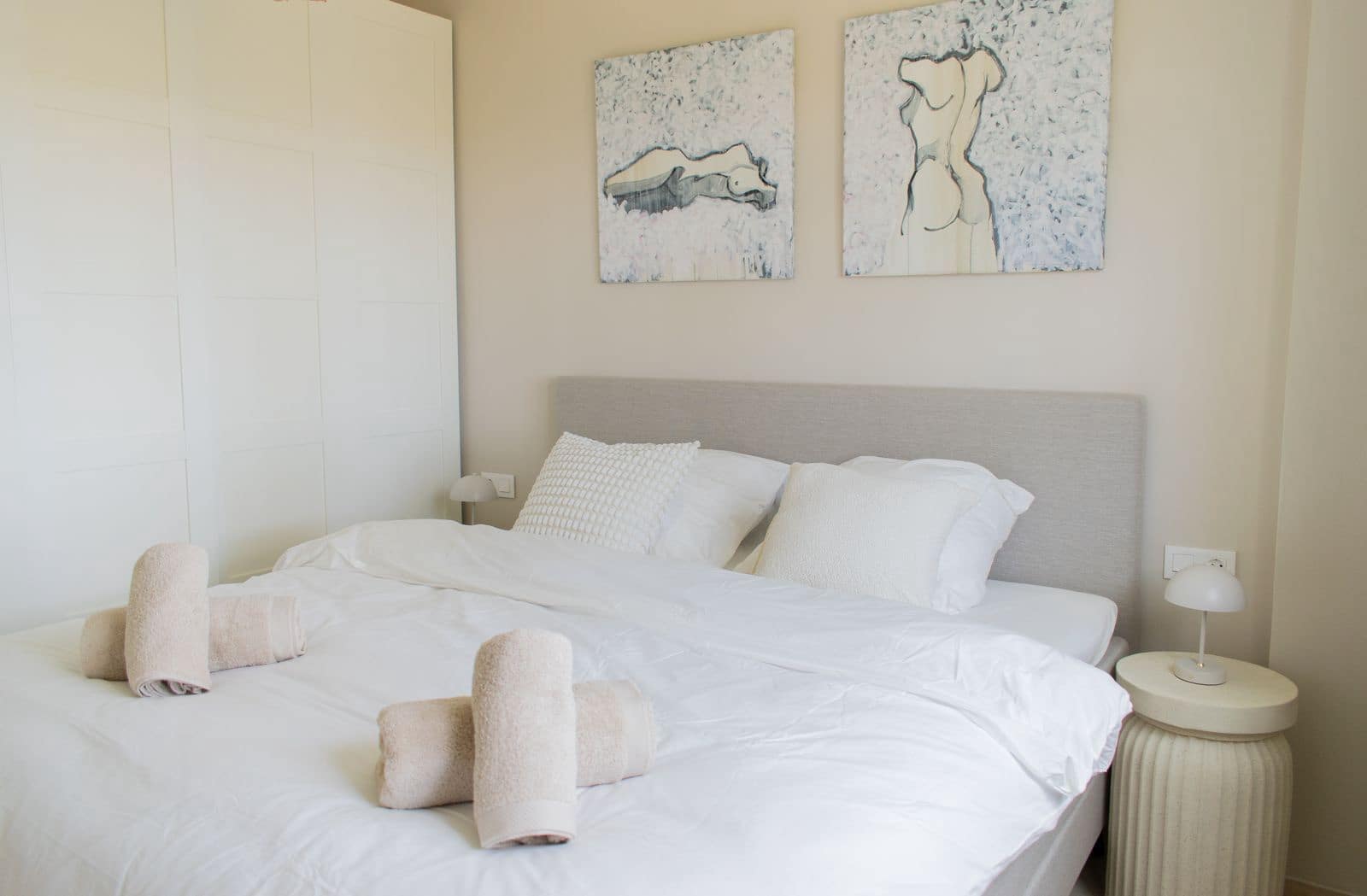 2 bedroom Apartment for sale in Estepona with pool - € 360,000 (Ref: 10000514)