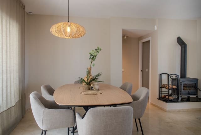 2 bedroom Apartment for sale in Estepona with pool - € 360,000 (Ref: 10000514)