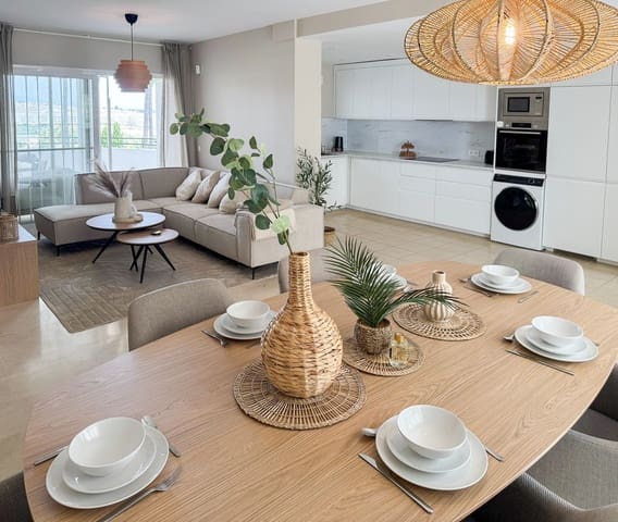 2 bedroom Apartment for sale in Estepona with pool - € 360,000 (Ref: 10000514)