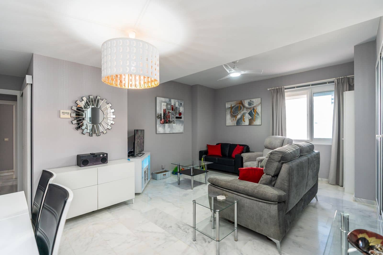2 bedroom Apartment for sale in Estepona with pool garage - € 270,000 (Ref: 10000734)