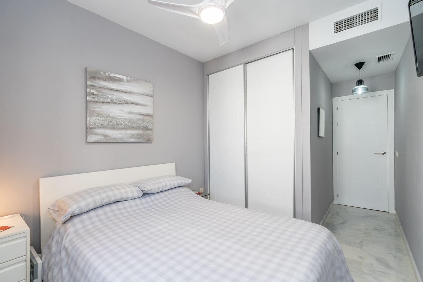 2 bedroom Apartment for sale in Estepona with pool garage - € 270,000 (Ref: 10000734)
