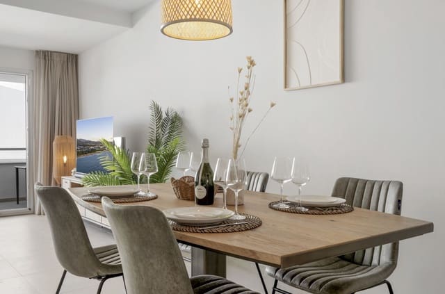 3 bedroom Apartment for sale in Cancelada, Estepona with pool garage - € 465,000 (Ref: 10000747)