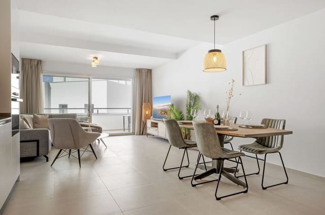 3 bedroom Apartment for sale in Cancelada, Estepona with pool garage - € 465,000 (Ref: 10000747)