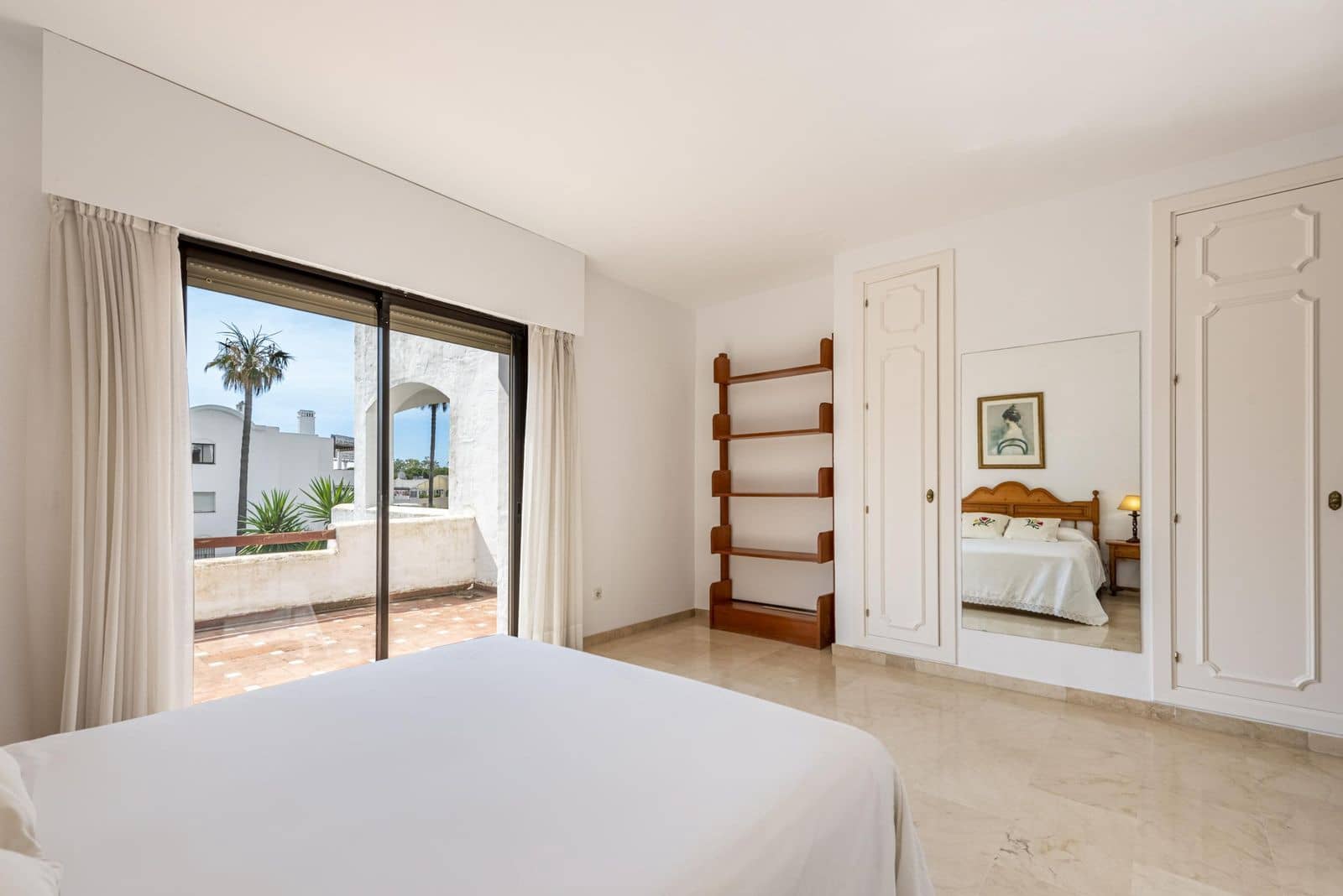 3 soverom Leilighet til salgs i Estepona med svømmebasseng garasje - € 399 500 (Ref: 10000748)