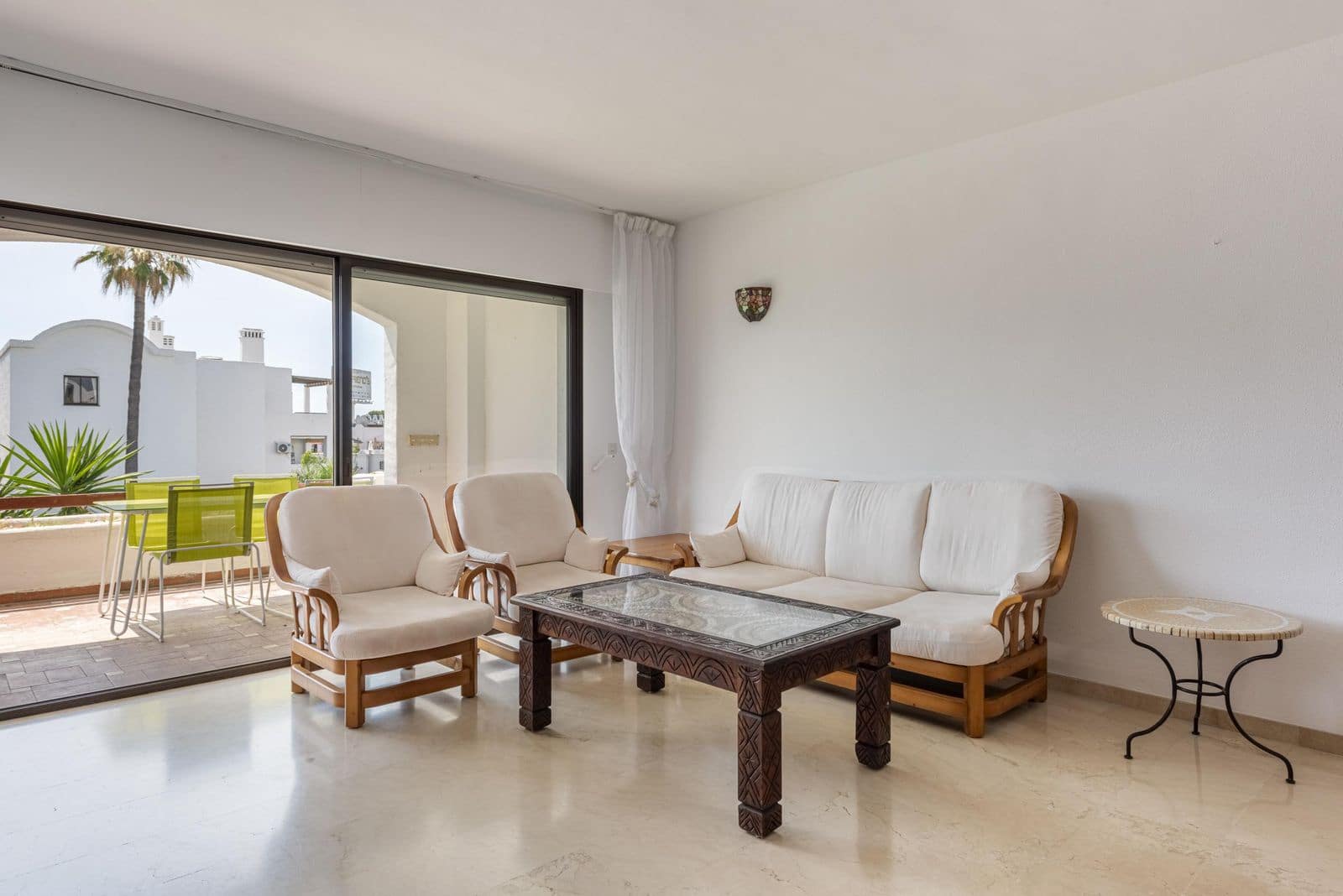 3 soverom Leilighet til salgs i Estepona med svømmebasseng garasje - € 399 500 (Ref: 10000748)
