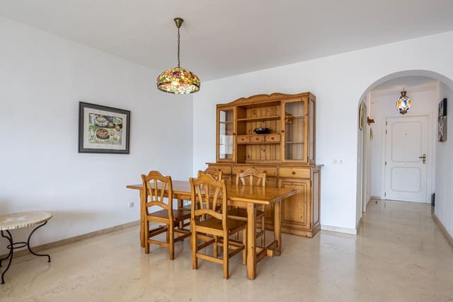3 soverom Leilighet til salgs i Estepona med svømmebasseng garasje - € 399 500 (Ref: 10000748)