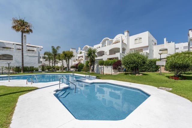 3 soverom Leilighet til salgs i Estepona med svømmebasseng garasje - € 399 500 (Ref: 10000748)