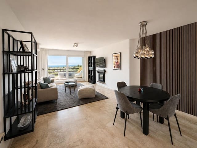 2 bedroom Penthouse for sale in Selwo, Estepona with pool - € 375,000 (Ref: 10000873)