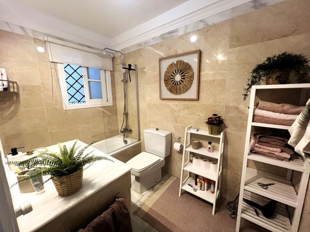 2 soveværelse Lejlighed til salg i El Paraiso, Estepona med swimmingpool garage - € 485.000 (Ref: 10001012)