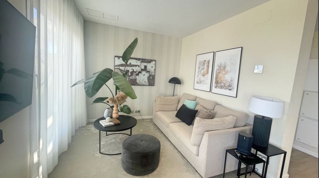 2 Zimmer Penthouse zu vermieten in Cancelada mit Pool Garage - 2.500 € (Ref: 10004384)