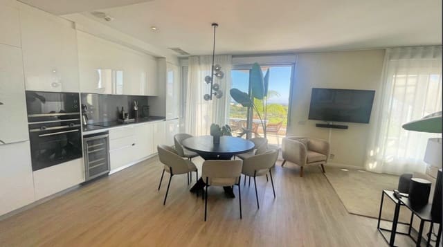 2 Zimmer Penthouse zu vermieten in Cancelada, Estepona mit Pool Garage - 2.500 € (Ref: 10004384)