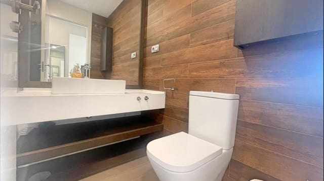 2 Zimmer Penthouse zu vermieten in Cancelada, Estepona mit Pool Garage - 2.500 € (Ref: 10004384)