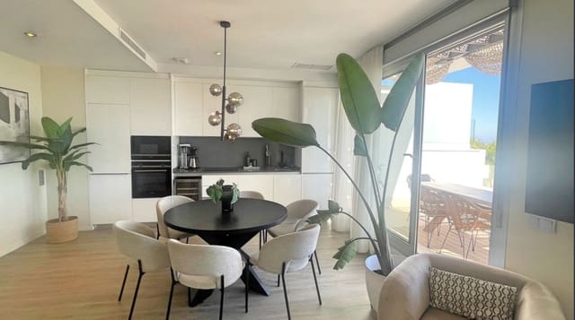 2 Zimmer Penthouse zu vermieten in Cancelada, Estepona mit Pool Garage - 2.500 € (Ref: 10004384)