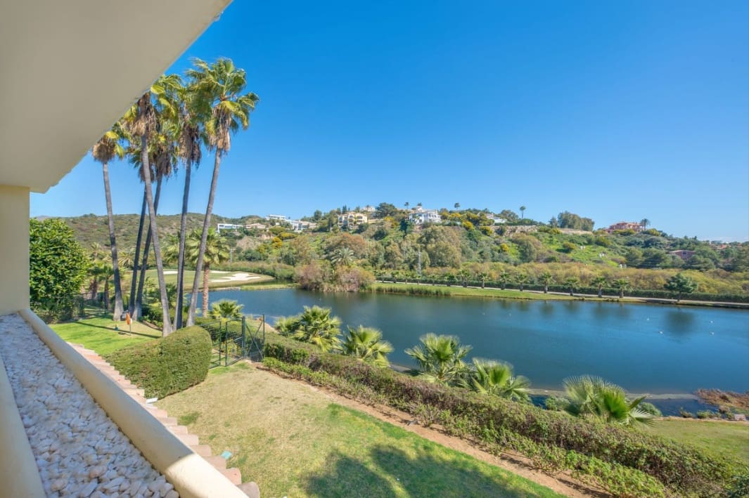 3 soveværelse Lejlighed til leje i Benahavis med swimmingpool garage - € 2.900 (Ref: 10004386)