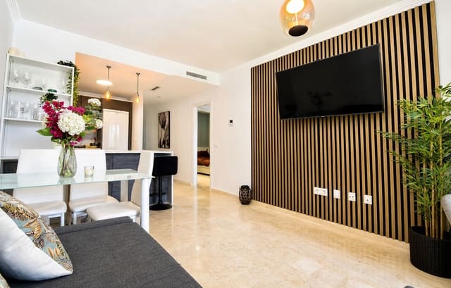 3 Zimmer Apartment zu verkaufen in La Duquesa / Puerto de la Duquesa, Manilva mit Pool Garage - 285.000 € (Ref: 10004389)