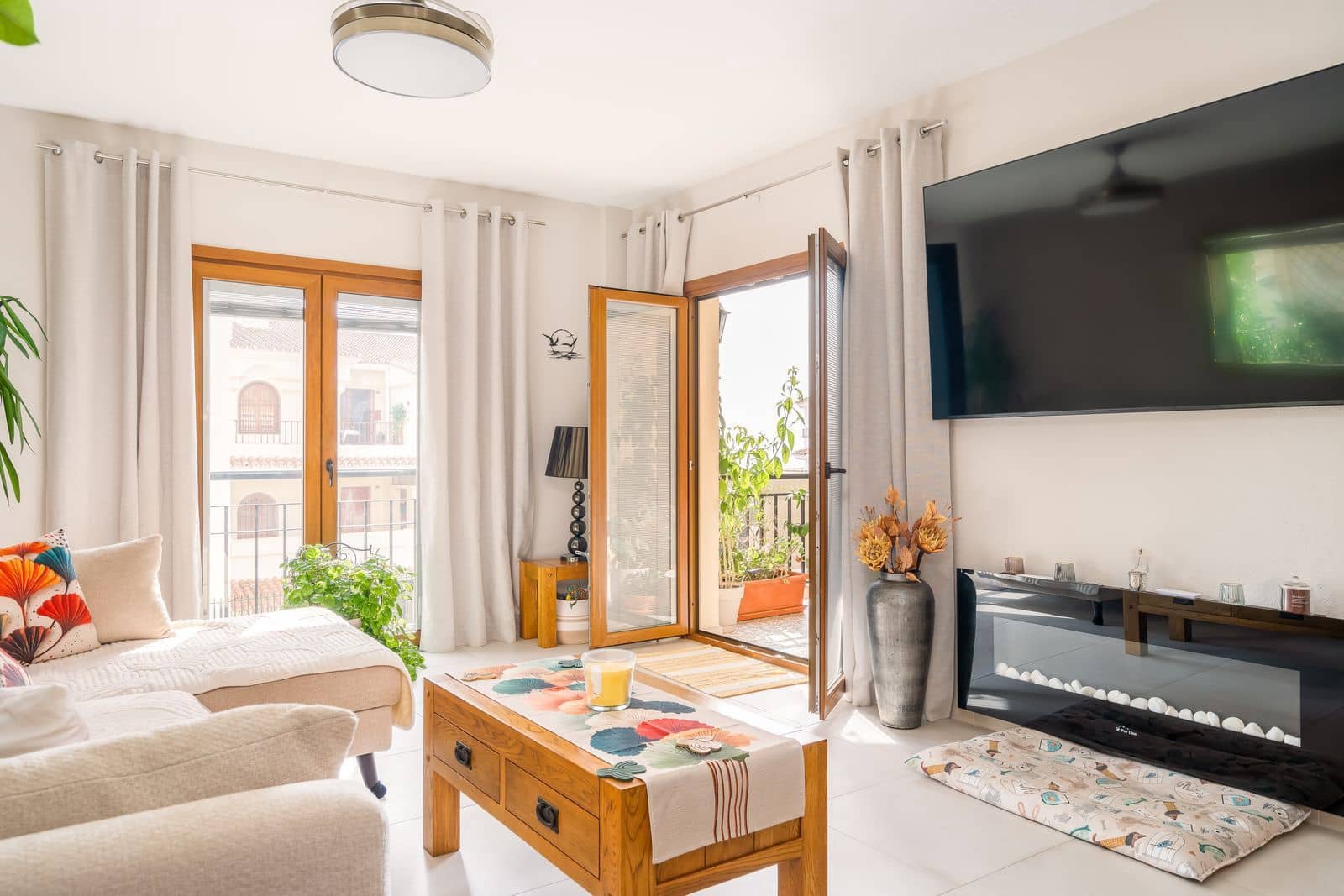 3 slaapkamer Penthouse te koop in La Duquesa / Puerto de la Duquesa met zwembad garage - € 359.000 (Ref: 10004397)