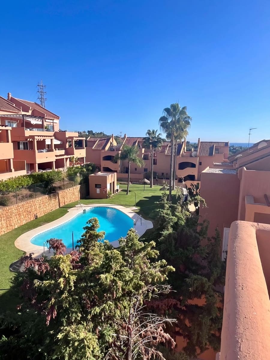 2 soveværelse Penthouse til salg i Elviria med swimmingpool - € 425.000 (Ref: 10004594)