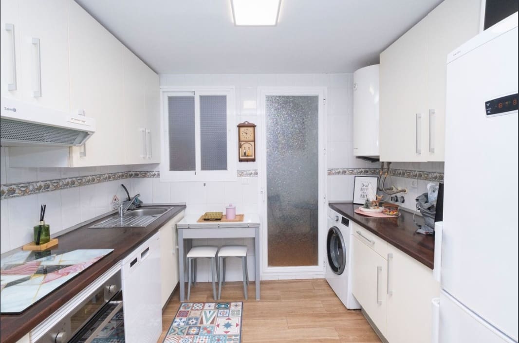 3 soveværelse Lejlighed til salg i Casares med swimmingpool - € 316.000 (Ref: 10004595)