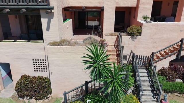 2 Zimmer Apartment zu verkaufen in La Duquesa / Puerto de la Duquesa, Manilva mit Pool - 279.000 € (Ref: 10004602)
