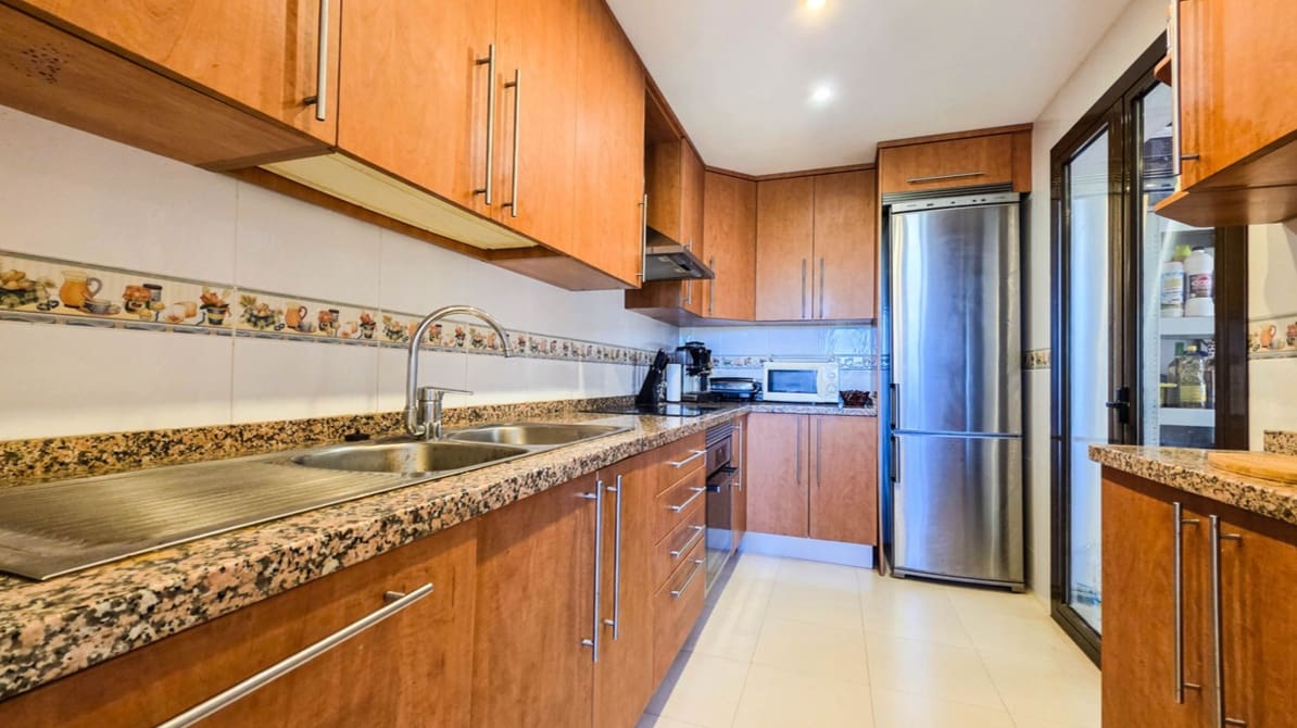 3 camera da letto Attico in vendita in La Duquesa / Puerto de la Duquesa con piscina - 495.000 € (Rif: 10004606)