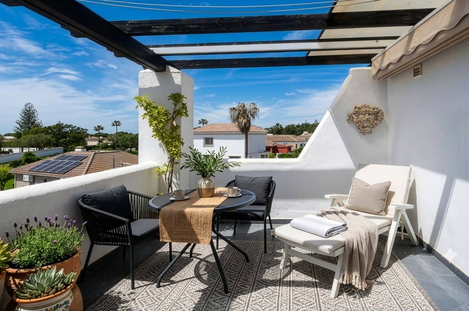 Apartamento de 2 habitaciones en Calahonda en venta con piscina - 399.500 € (Ref: 10005955)