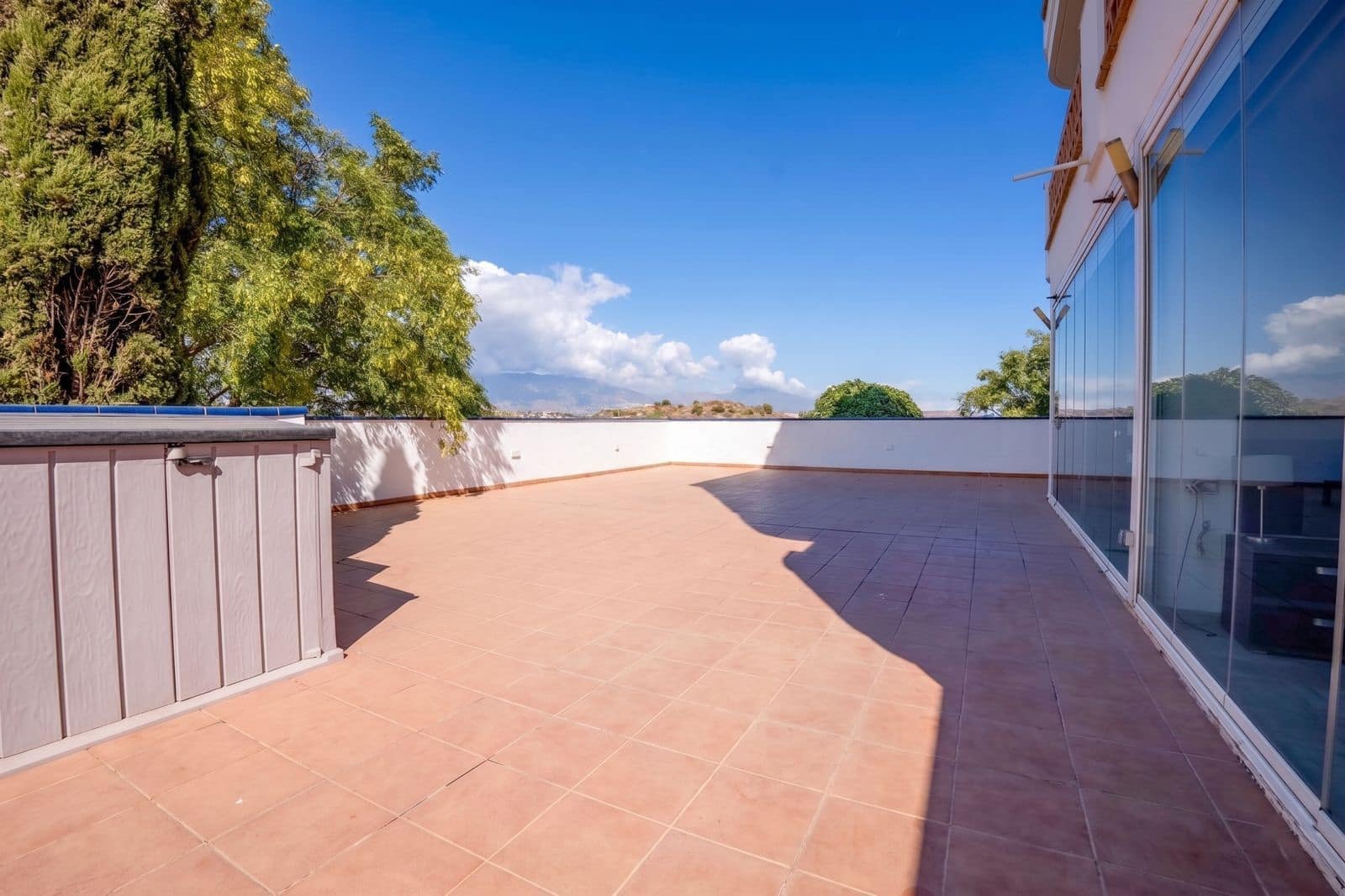 Apartamento de 2 habitaciones en Riviera del Sol en venta con piscina - 399.000 € (Ref: 10005961)
