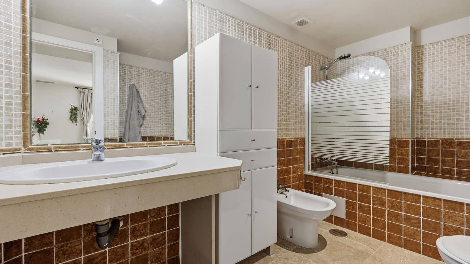 2 Zimmer Apartment zu verkaufen in La Duquesa / Puerto de la Duquesa mit Pool Garage - 279.000 € (Ref: 10006005)