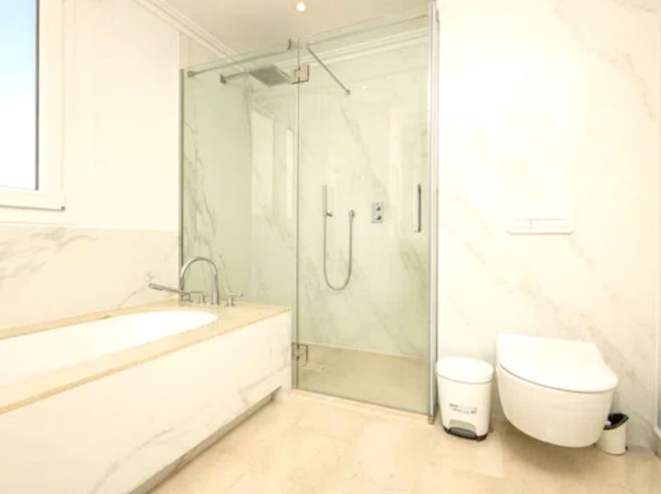 2 slaapkamer Appartement te huur in Benahavis met zwembad - € 2.700 (Ref: 10006013)