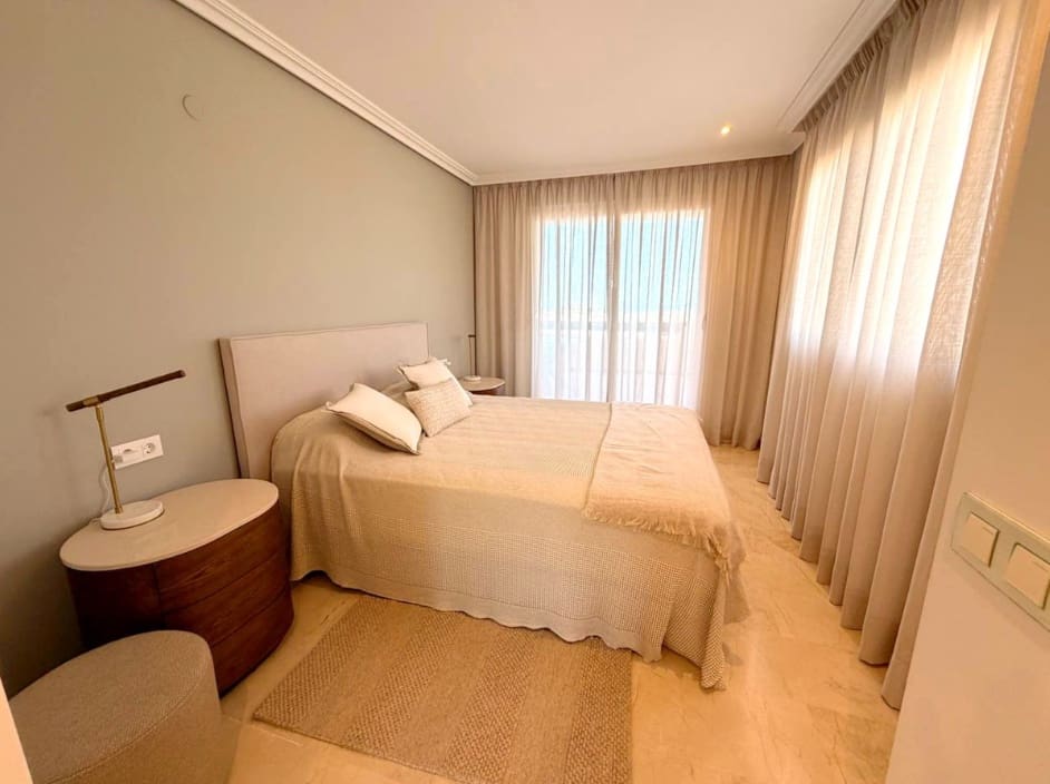 2 slaapkamer Appartement te huur in Benahavis met zwembad - € 2.700 (Ref: 10006013)
