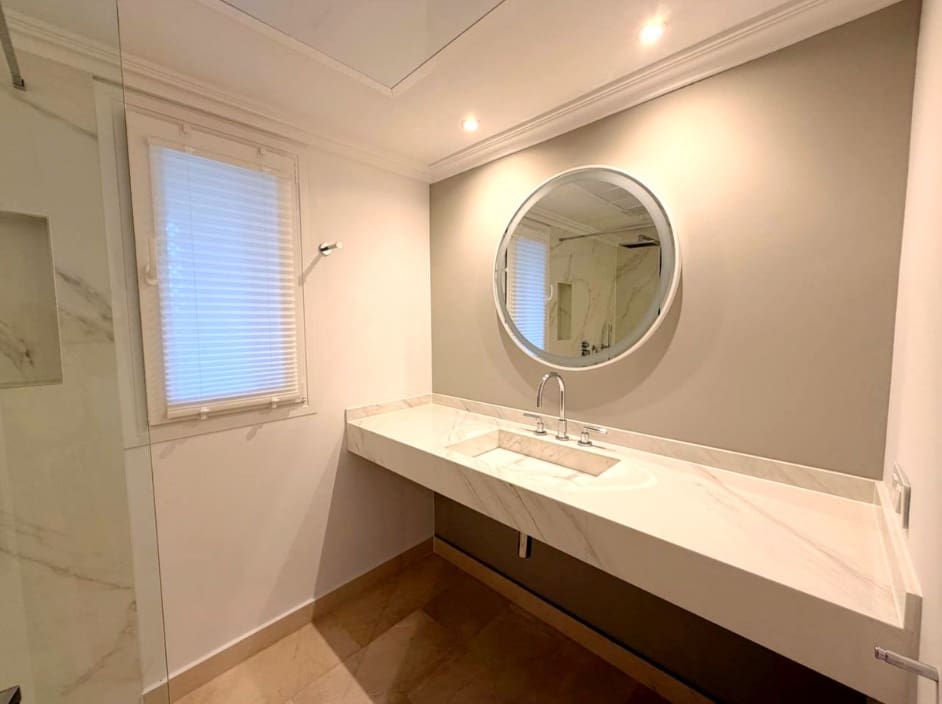 2 slaapkamer Appartement te huur in Benahavis met zwembad - € 2.700 (Ref: 10006013)