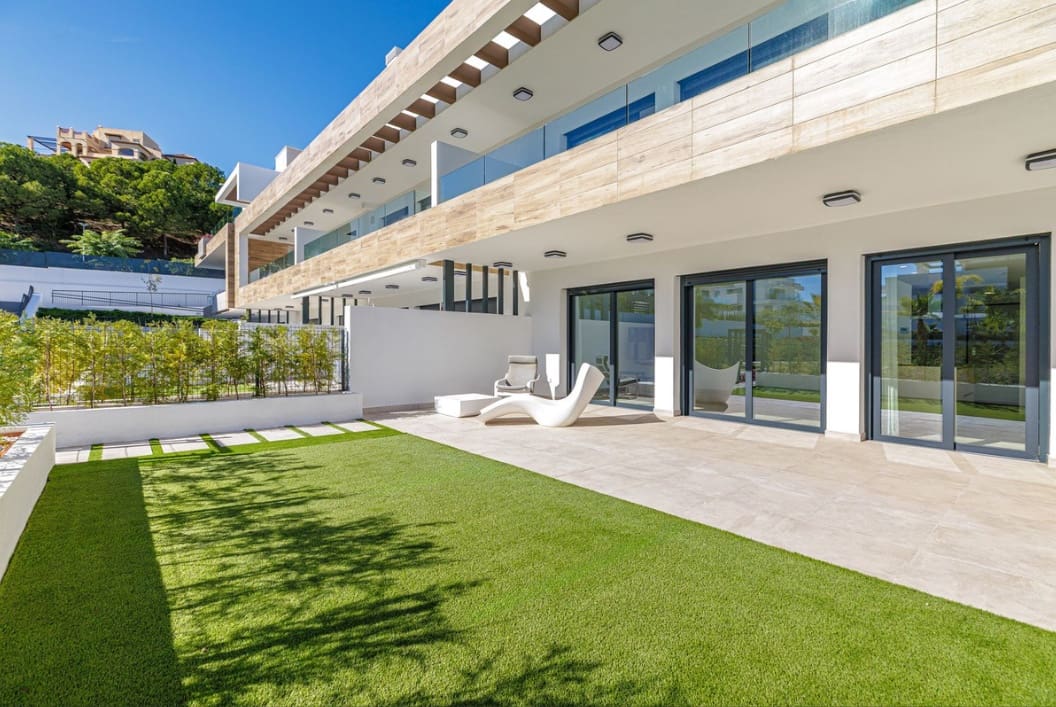 2 slaapkamer Appartement te huur in Benahavis met zwembad - € 2.700 (Ref: 10006013)