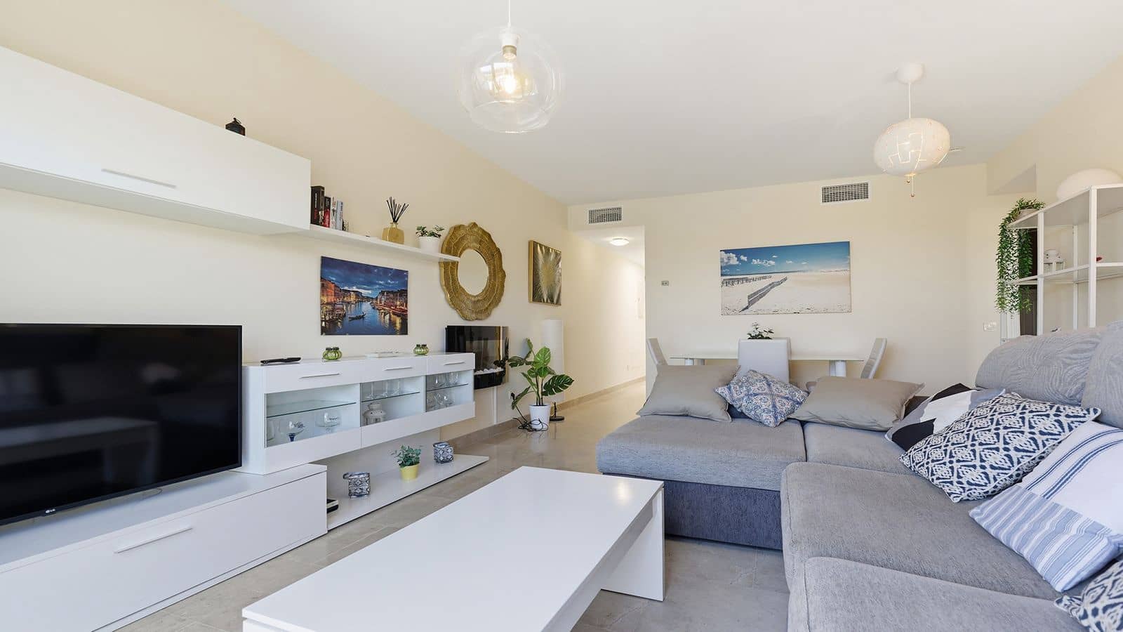 2 bedroom Penthouse for sale in La Duquesa / Puerto de la Duquesa with pool garage - € 265,000 (Ref: 10006016)