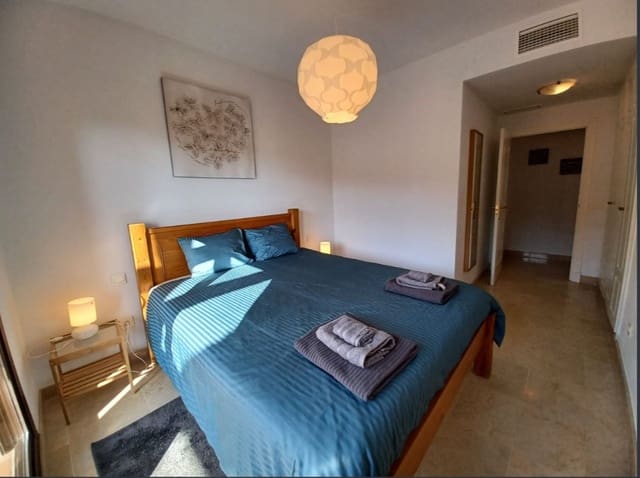 Apartamento de 3 habitaciones en Manilva en venta con piscina garaje - 375.000 € (Ref: 10006031)