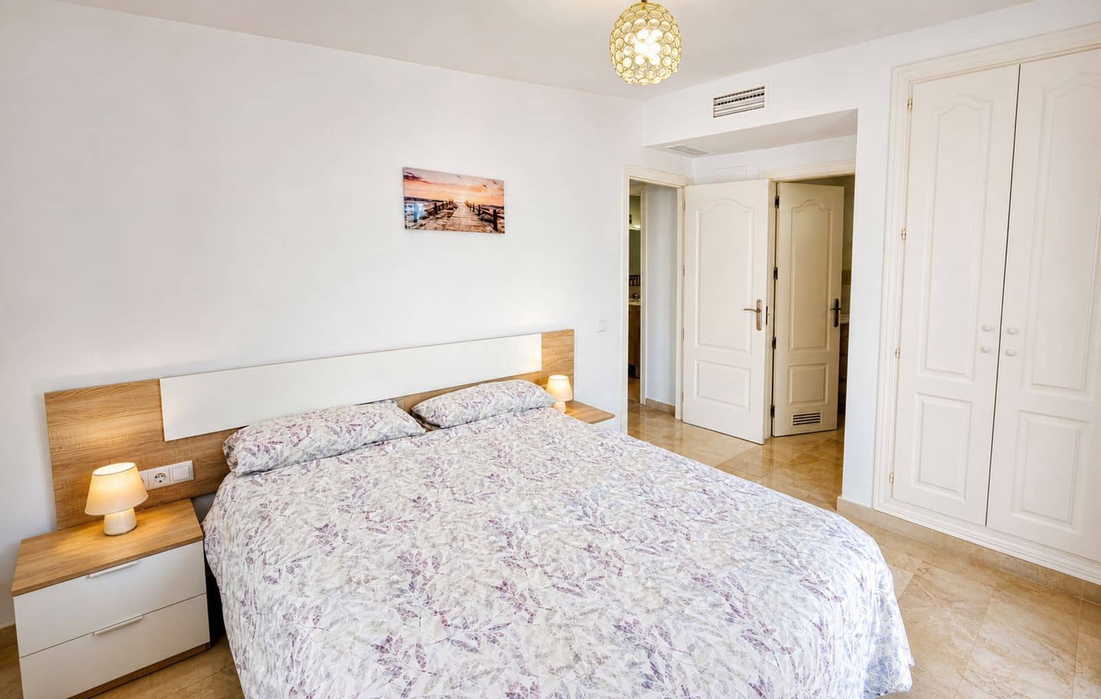 2 slaapkamer Appartement te koop in La Duquesa / Puerto de la Duquesa met zwembad garage - € 260.000 (Ref: 10006037)
