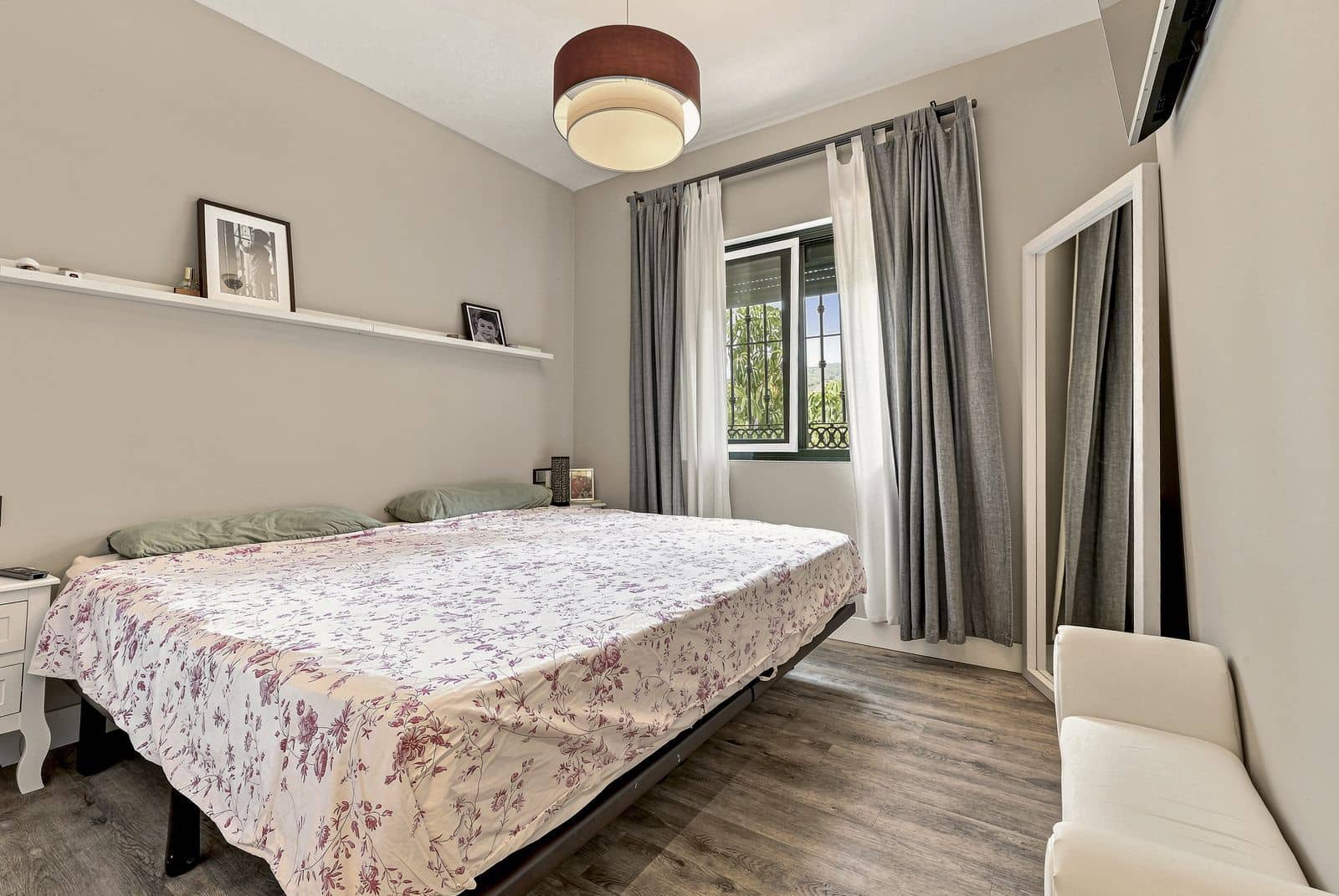 3 sypialnia Apartament na sprzedaż w Elviria z basenem garażem - 499 000 € (Ref: 10006056)