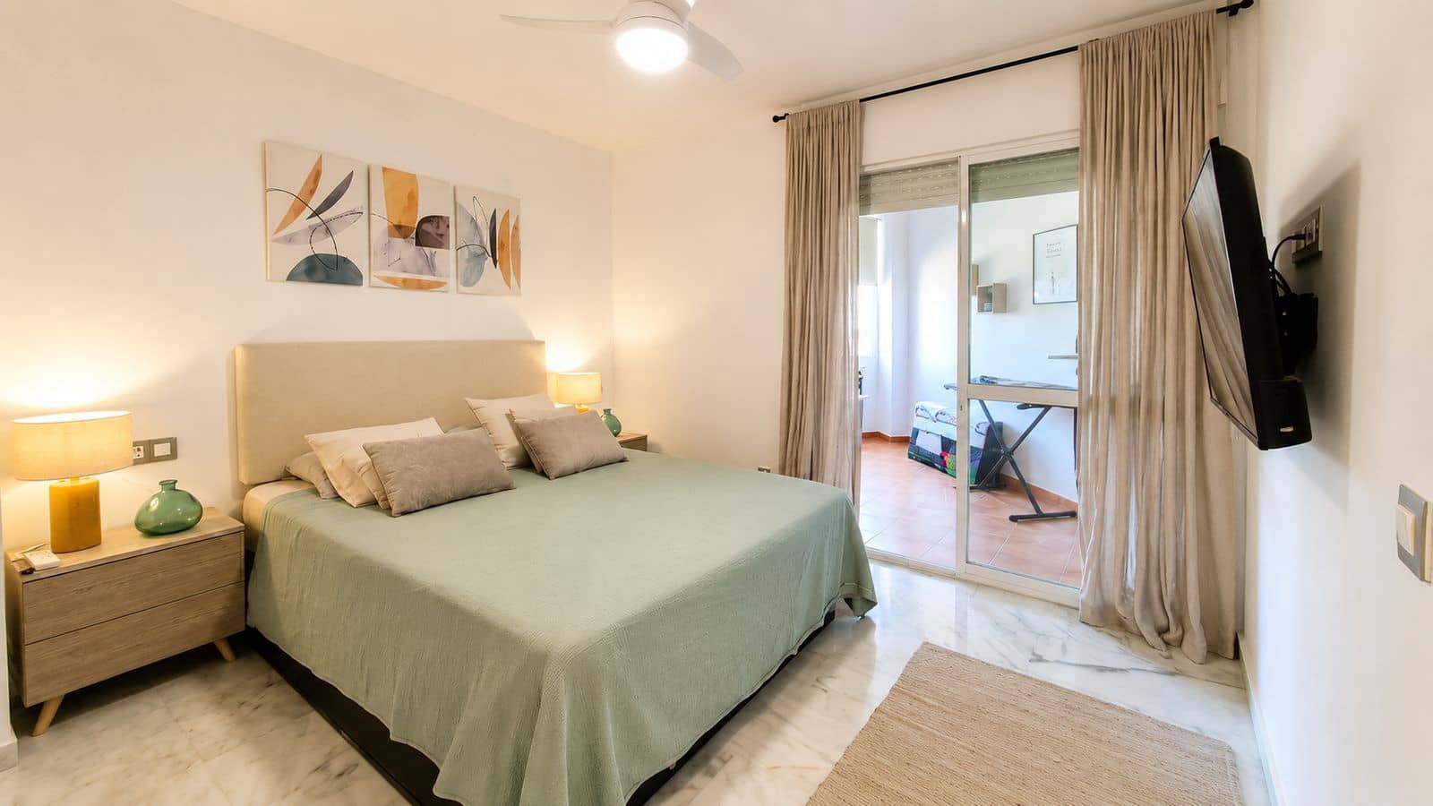 2 quarto Apartamento para venda em New Golden Mile com piscina - 342 000 € (Ref: 10006069)