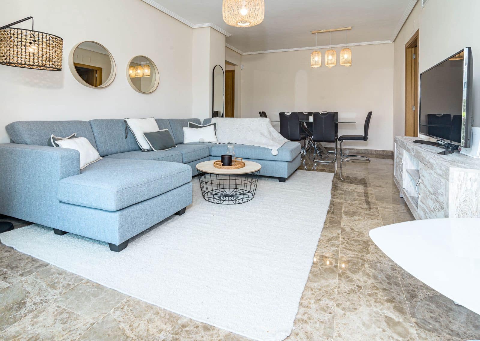 2 soveværelse Lejlighed til salg i New Golden Mile med swimmingpool garage - € 330.000 (Ref: 10006765)