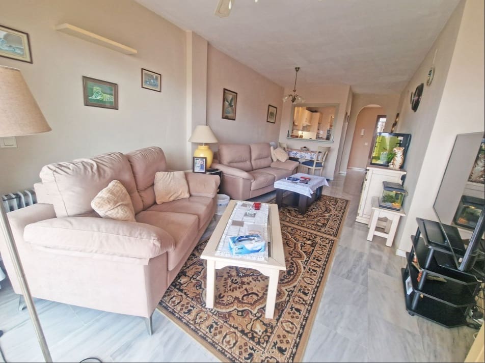 Apartamento de 2 habitaciones en Calahonda en venta con piscina garaje - 360.000 € (Ref: 10006766)